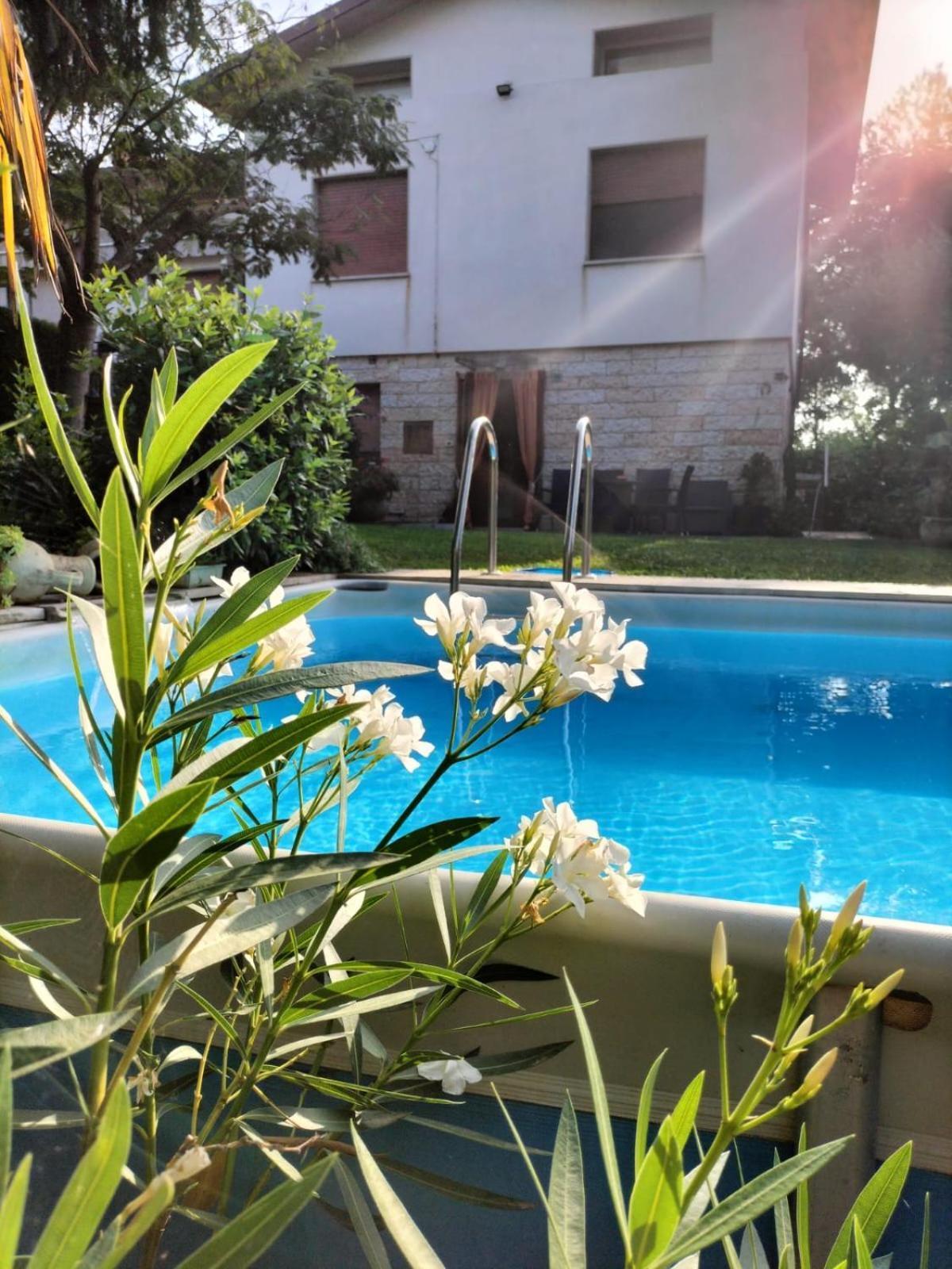 Casa Belvedere มอนซามบาโน ภายนอก รูปภาพ